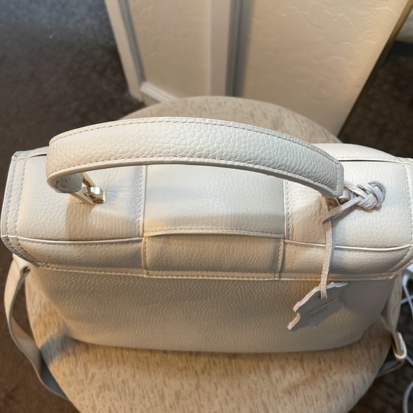 Beautiful brand new (never been used) Isabel Bernard bag - Picture 8 of 14